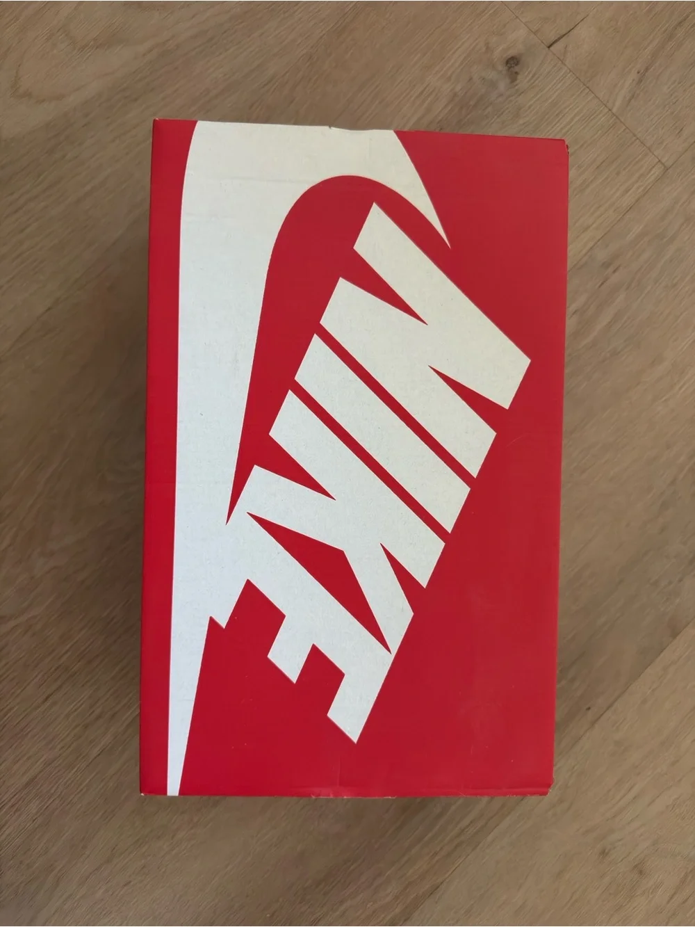 Nike Kids Low-Top Sneakers in White and Grey NWT